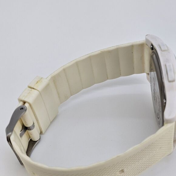 Beeasy AW02 Men's Ultra Slim Digital Watch 44MM White Plastic Bands New Battery - Picture 13 of 15